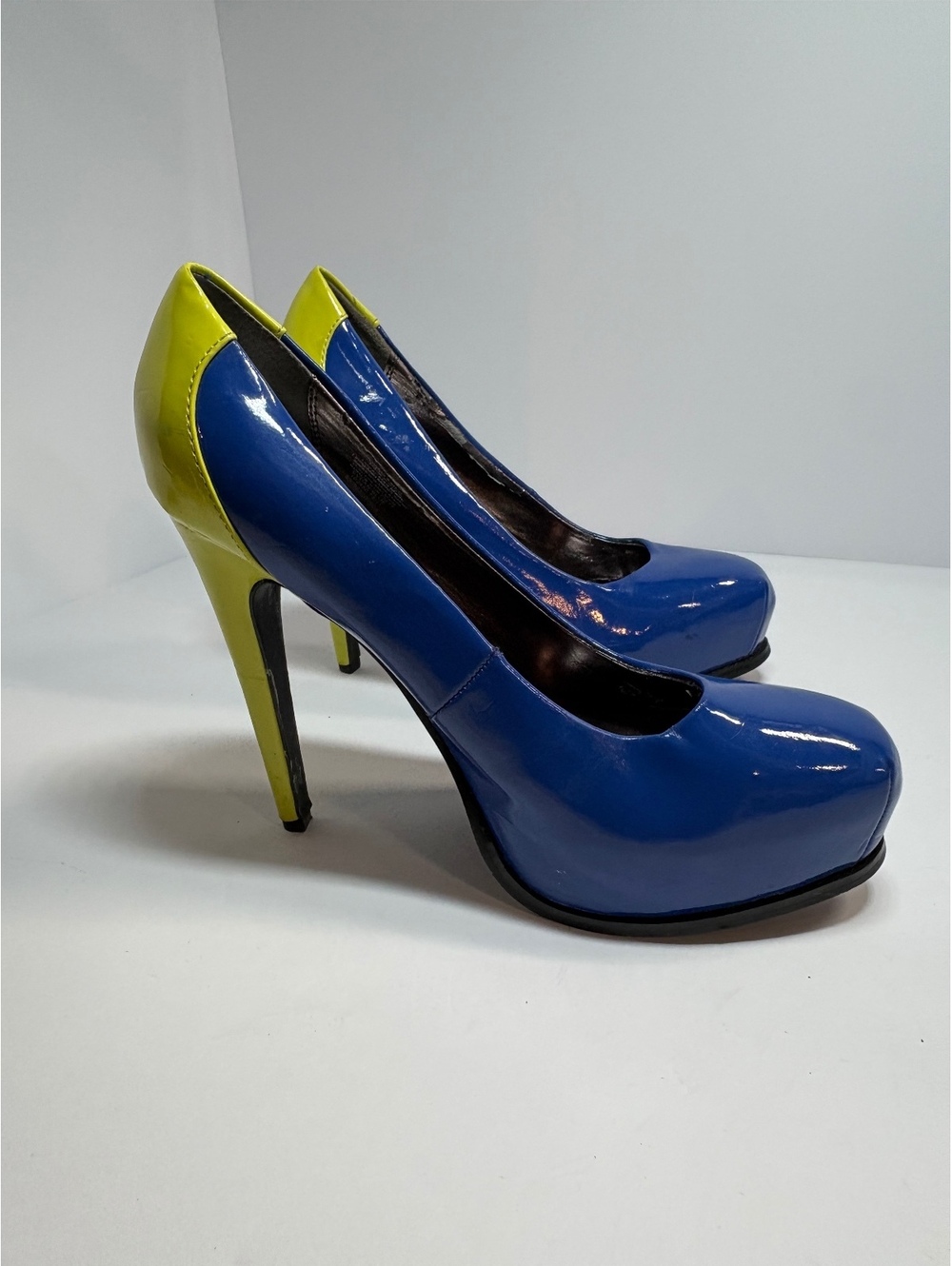 Simply Vera Vera Wang Women’s Size 6 Blue Lime Patent Platform Stiletto Pumps
